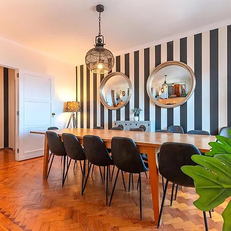 Apolonia 3e Five Bedrooms Appartamento *