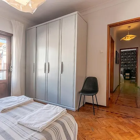 Apolonia 3e Five Bedrooms * Lisbona
