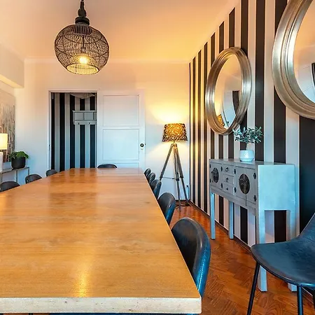 Apolonia 3e Five Bedrooms Appartamento *