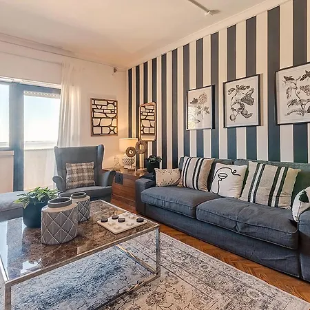 Apolonia 3e Five Bedrooms Appartamento