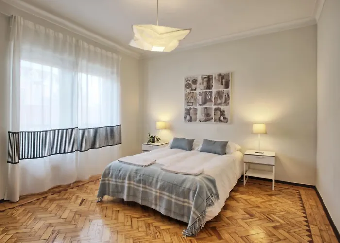 Apolonia 3e Five Bedrooms Διαμέρισμα *
