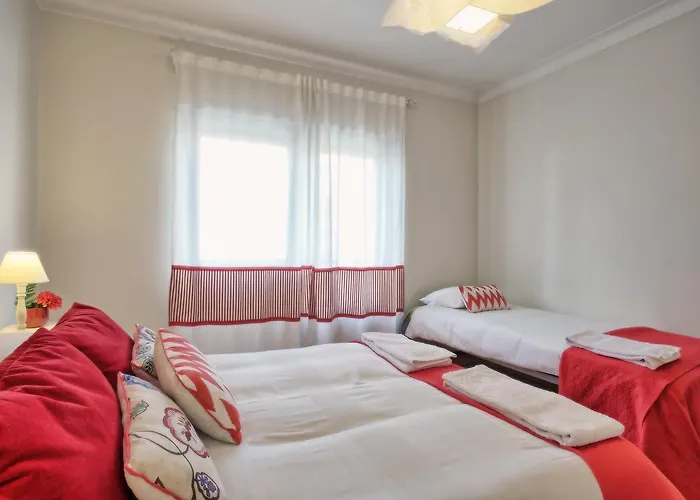 Apolonia 3e Five Bedrooms