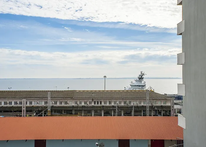 Apolonia 3e Five Bedrooms Διαμέρισμα