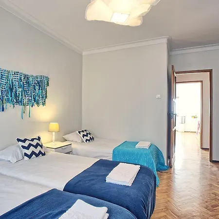 Apolonia 3e Five Bedrooms * Lisbon