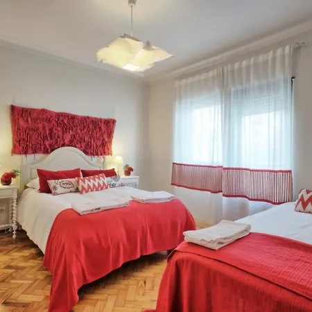 Apartment Apolonia 3e Five Bedrooms Lisbon