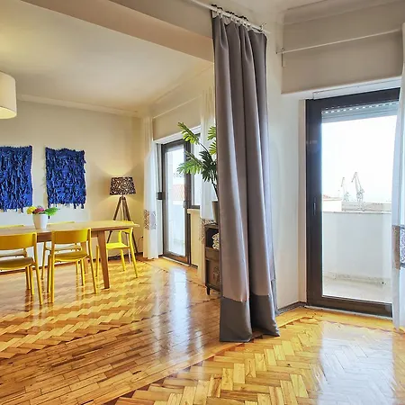 Apolonia 3e Five Bedrooms Apartment Lisbon