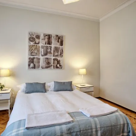 Apolonia 3e Five Bedrooms * Lisbon