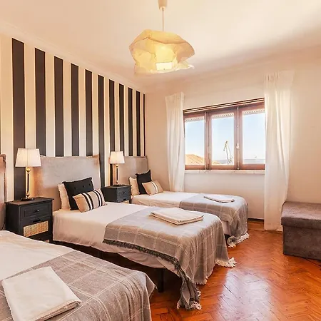 Appartement Apolonia 3e Five Bedrooms Lisboa