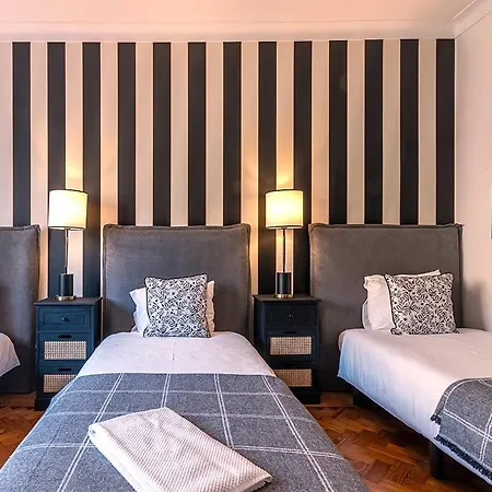 Apolonia 3e Five Bedrooms Appartement *