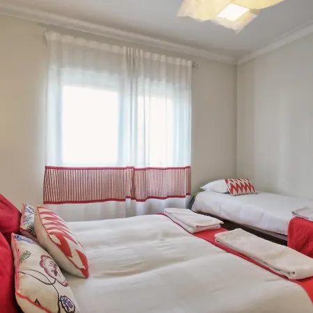 Apolónia 3e Five Bedrooms